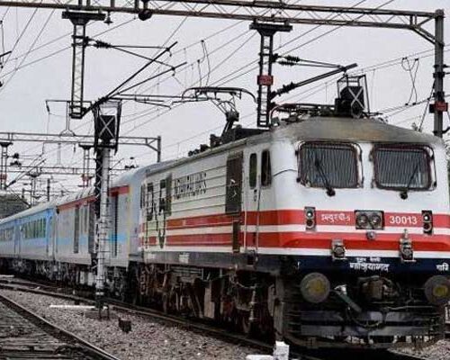 Gatimaan Express Taj Mahal Tour – Same Day Luxury Train Tour from Delhi with VIP Experiences