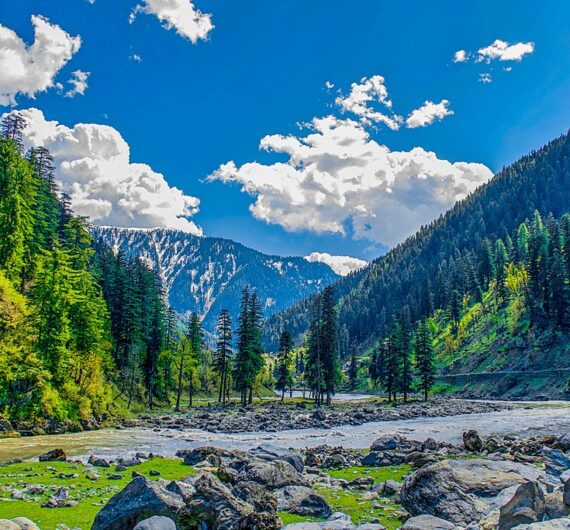 Neelum_Valley__Azad_Jammu___Kashmir__Pakistan